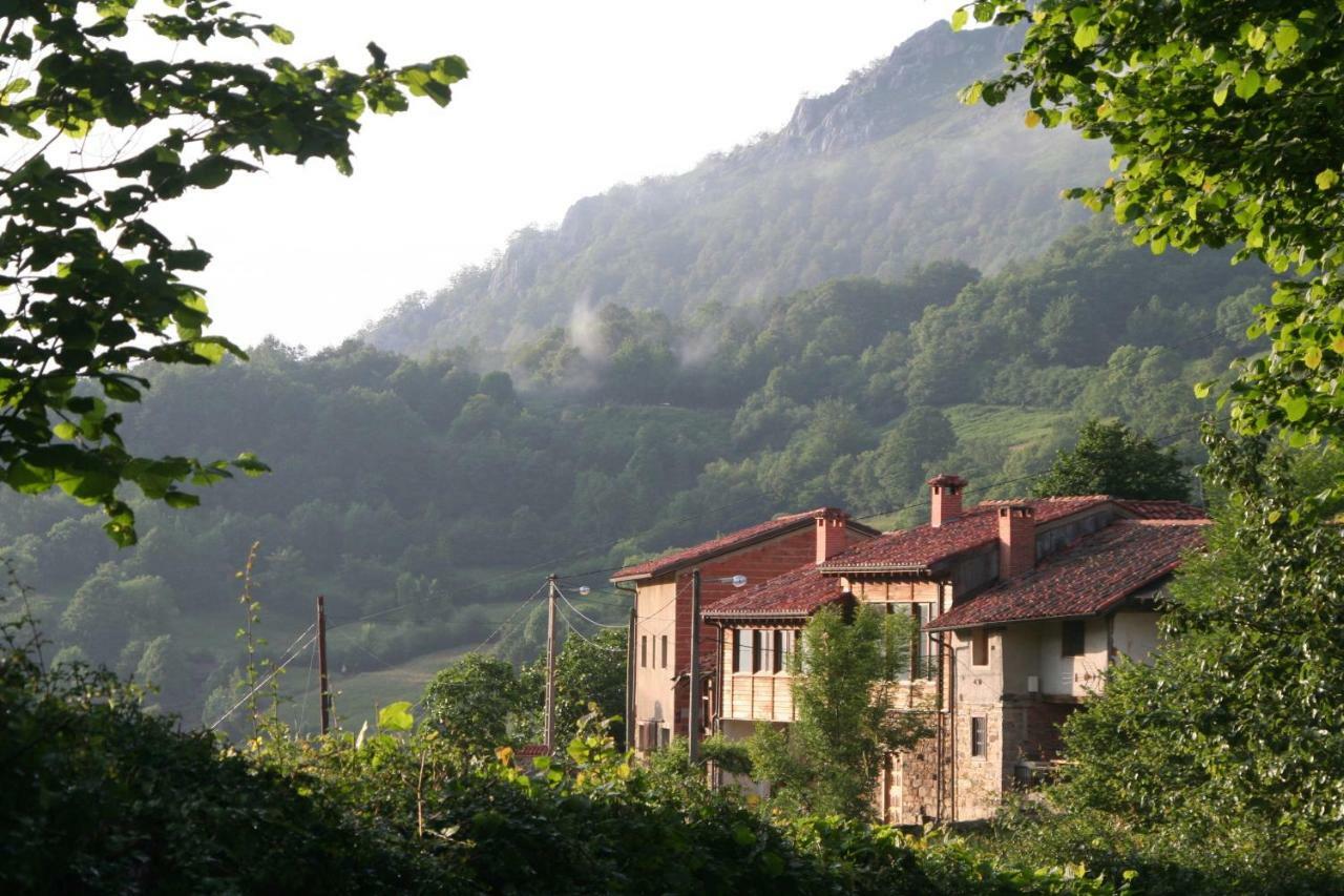 Albergue Les Xendes. Parque de Redes Caso Exterior foto